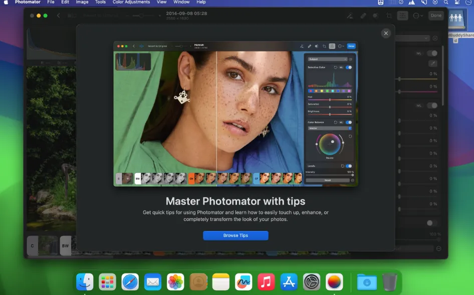 Photomator